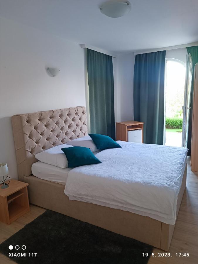 Marko Rooms คิร์ก ภายนอก รูปภาพ